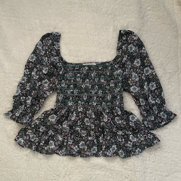 NWT American Eagle Floral Smocked Square Neck Top Blouse - Small - Picture 3 of 12